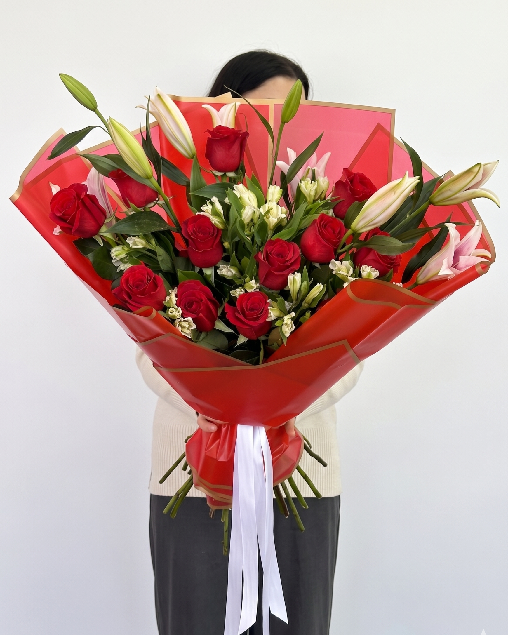ECLIPSE OF BEAUTY BOUQUET