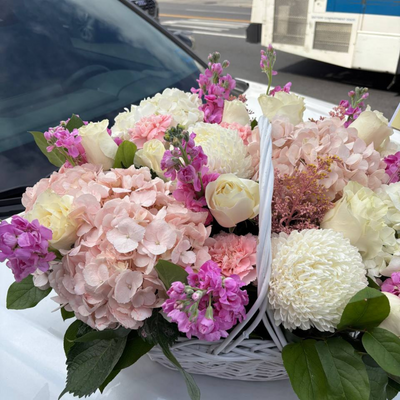 Fleur de Lune Flower Basket