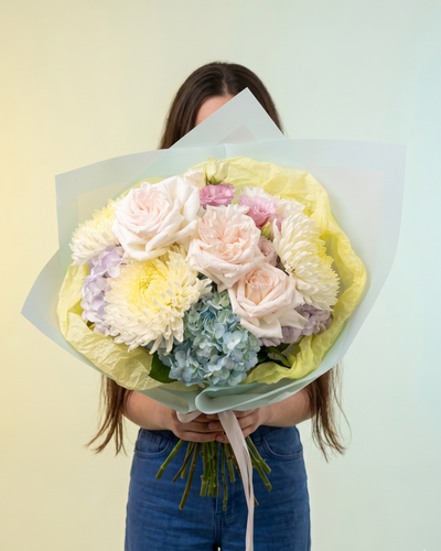 CHARMING BLISS BOUQUET
