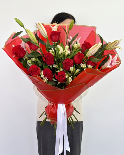 ECLIPSE OF BEAUTY BOUQUET