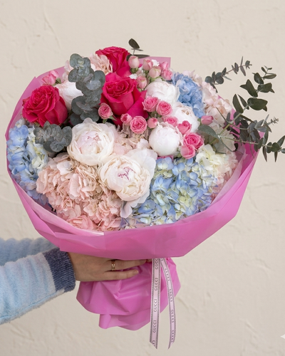 The Loving Grace Flower Bouquet