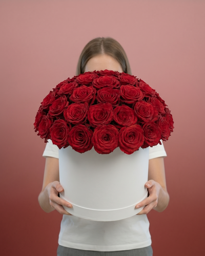 BOX OF 75 DELUXE RED ROSES